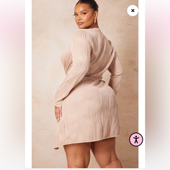 Pretty little thing plus size plus stone plisse wrap front dress long sleeve - Picture 5 of 7